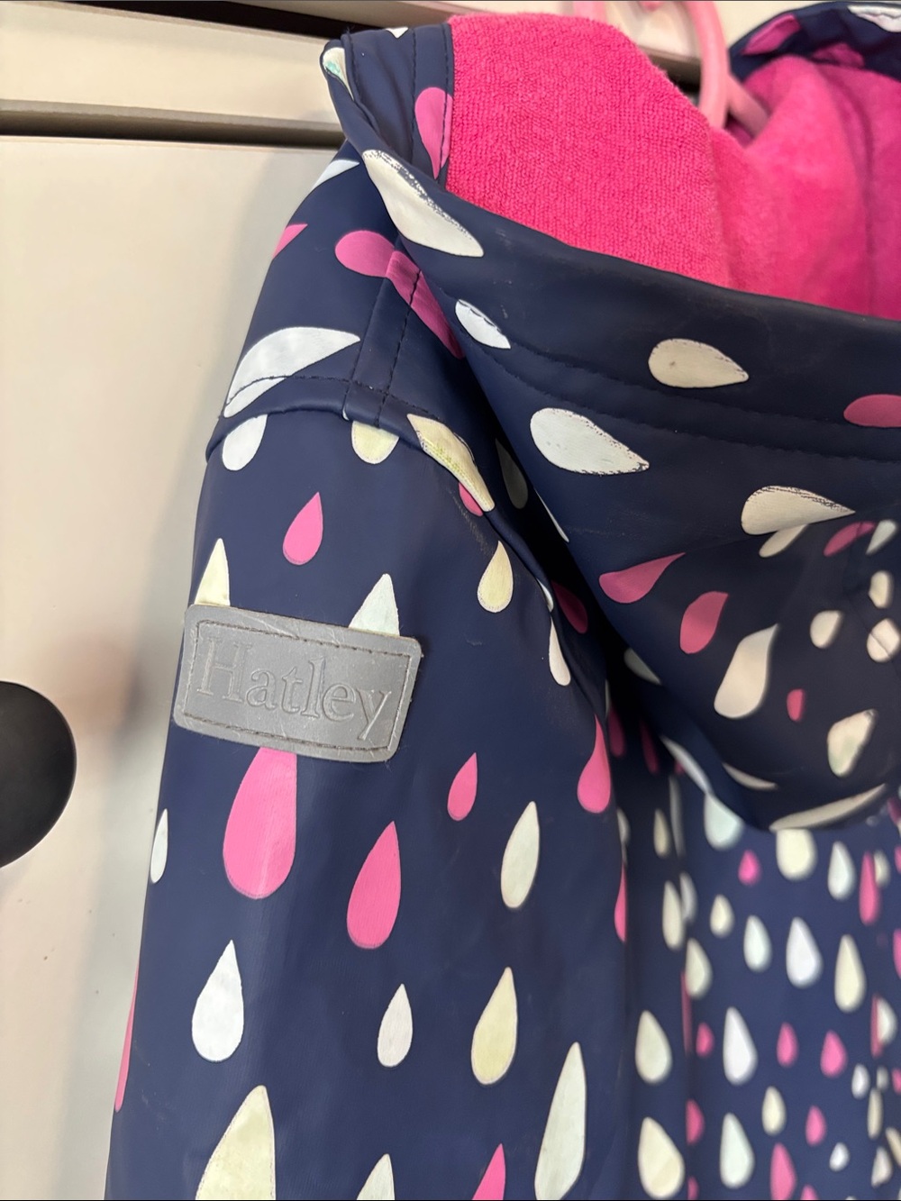 Hatley Navy Kids Color Changing Raincoat - Picture 6 of 6